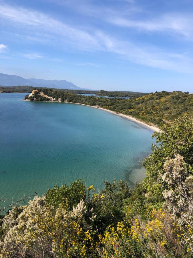 Mare E Monti Apartment Aleria  Bagian luar foto