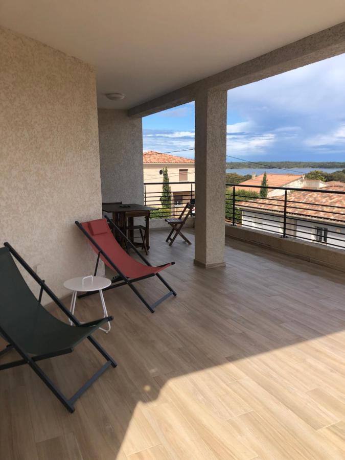 Mare E Monti Apartment Aleria  Bagian luar foto